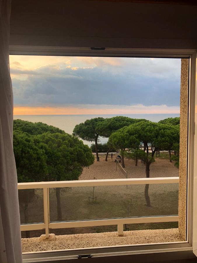 Apartment Direkt Am Strand Blanes Bagian luar foto