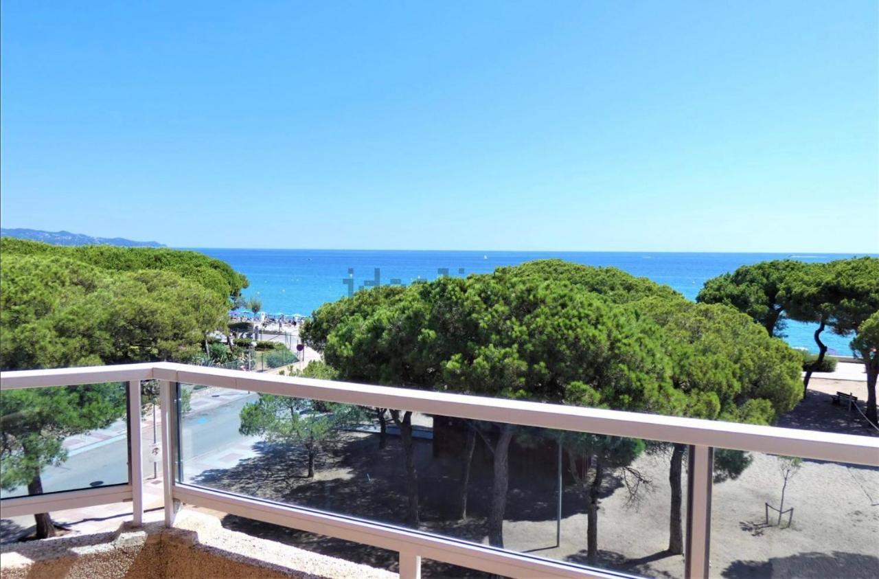 Apartment Direkt Am Strand Blanes Bagian luar foto