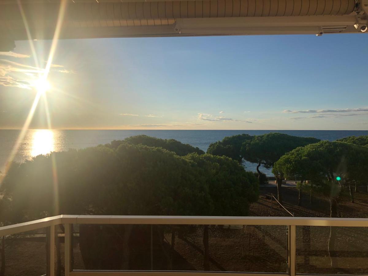 Apartment Direkt Am Strand Blanes Bagian luar foto