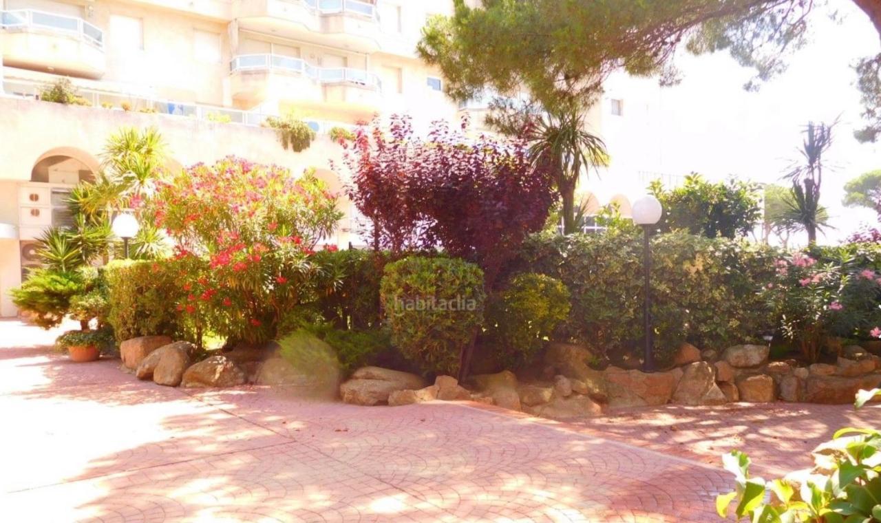 Apartment Direkt Am Strand Blanes Bagian luar foto